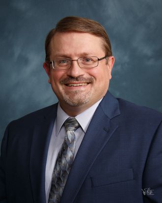Luke Handy, MD